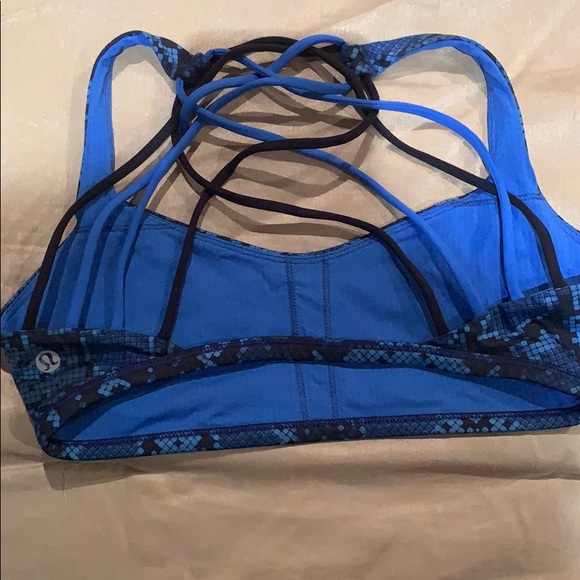 Lululemon sports bra - Picture 2 of 2